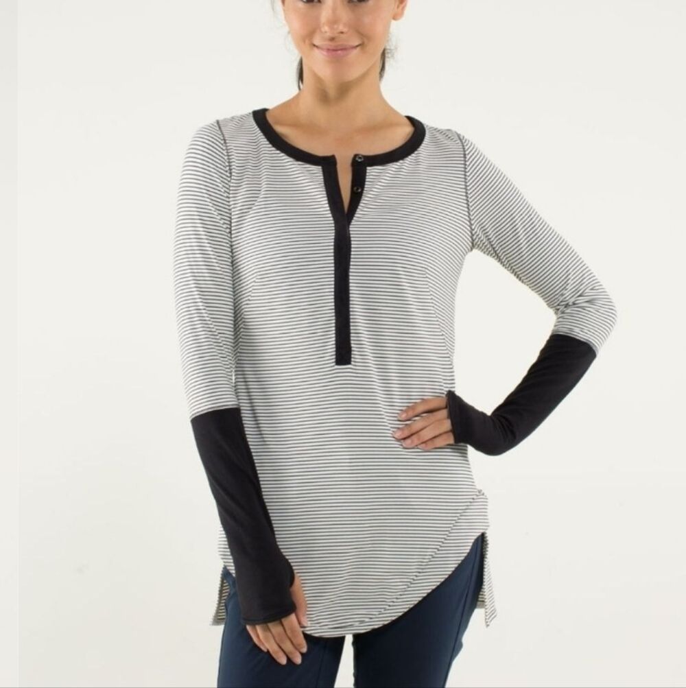 Lululemon Urbanite Henley Long SleeveHyper Stripe Angel Wing / Black size 8